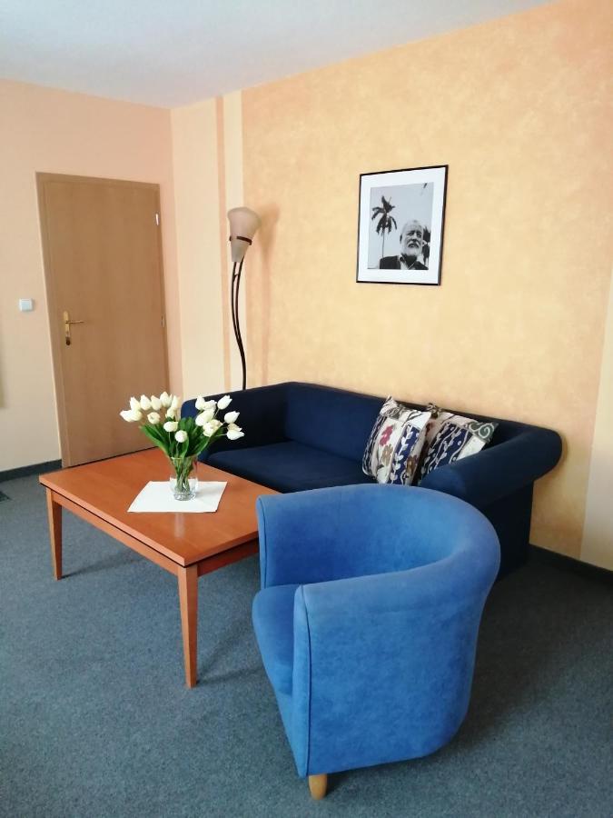 Apartmany Cesky Dvur มาเรียอานซเกลาซนี ภายนอก รูปภาพ